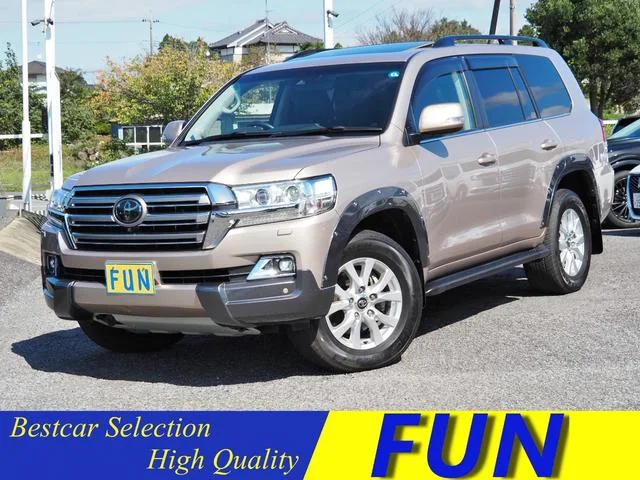 Toyota LAND CRUISER 200